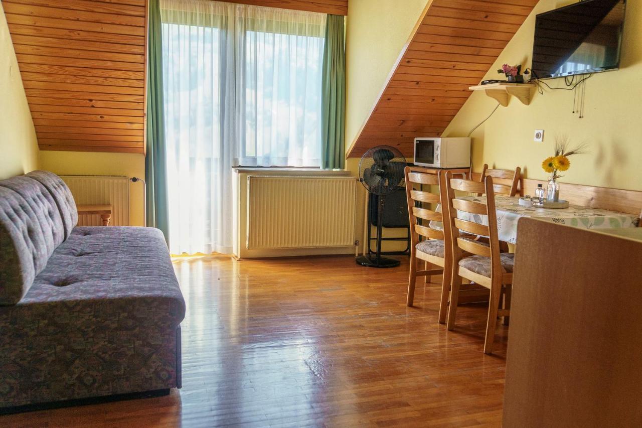 Apartments Zakrasnik Škofja Loka Zewnętrze zdjęcie