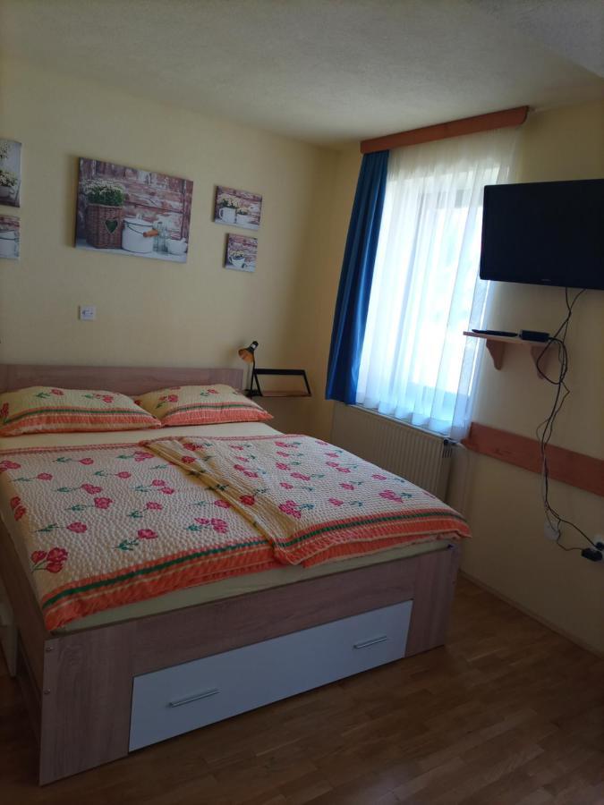 Apartments Zakrasnik Škofja Loka Zewnętrze zdjęcie